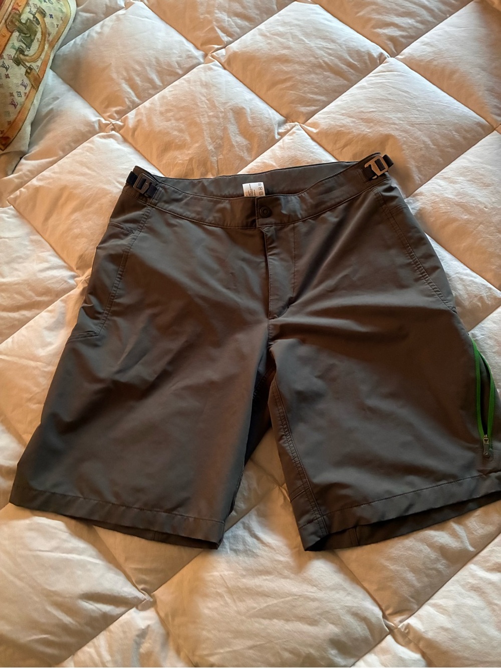 Mountain Equipment Company Men’s Shorts Gray Tech performance Hiking Golf